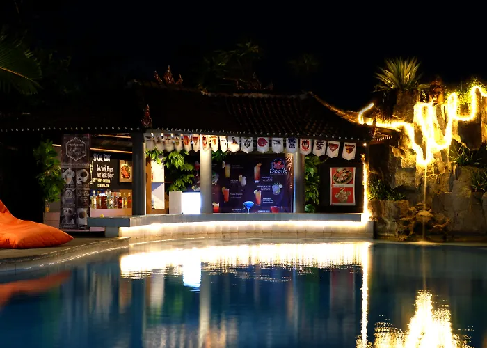 Paradiso Hotel 3*