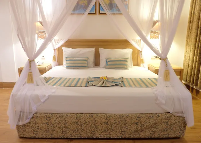 Paradiso Hotel 3*